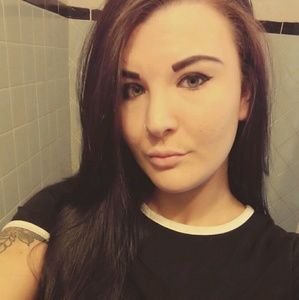 Meet your Posher, Faith